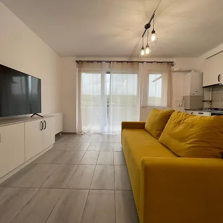 Bcb Aparts Grand Park Yellow Apartman